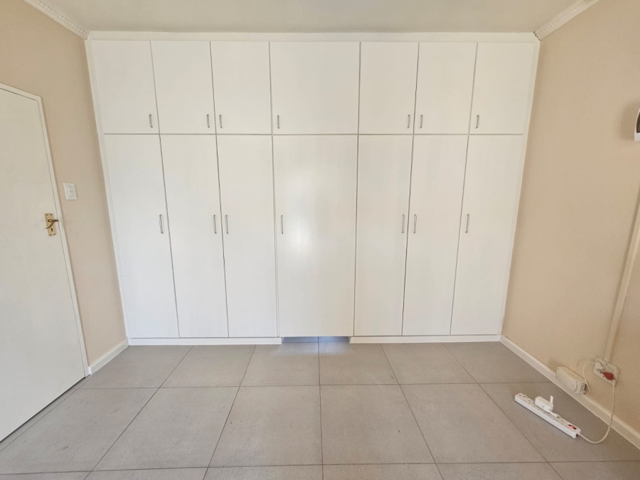 1 Bedroom Property for Sale in Kaapzicht Western Cape